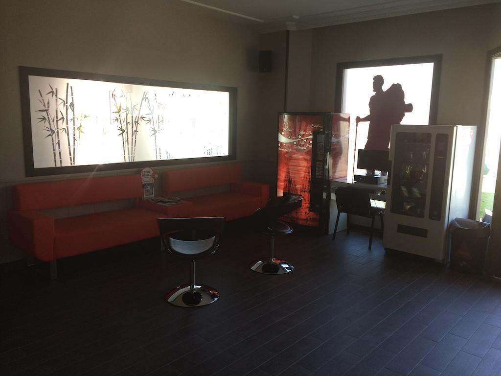 Albergue Credencial Sarria Rum bild